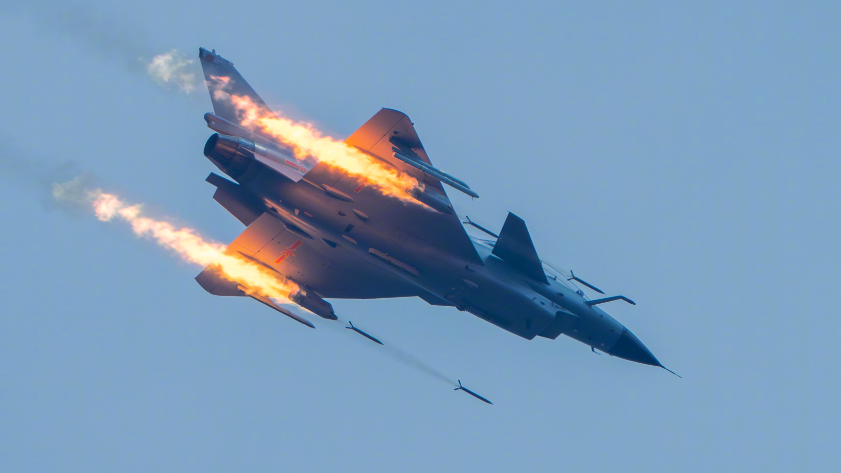 转存收藏！咱家飞机火力全开大片