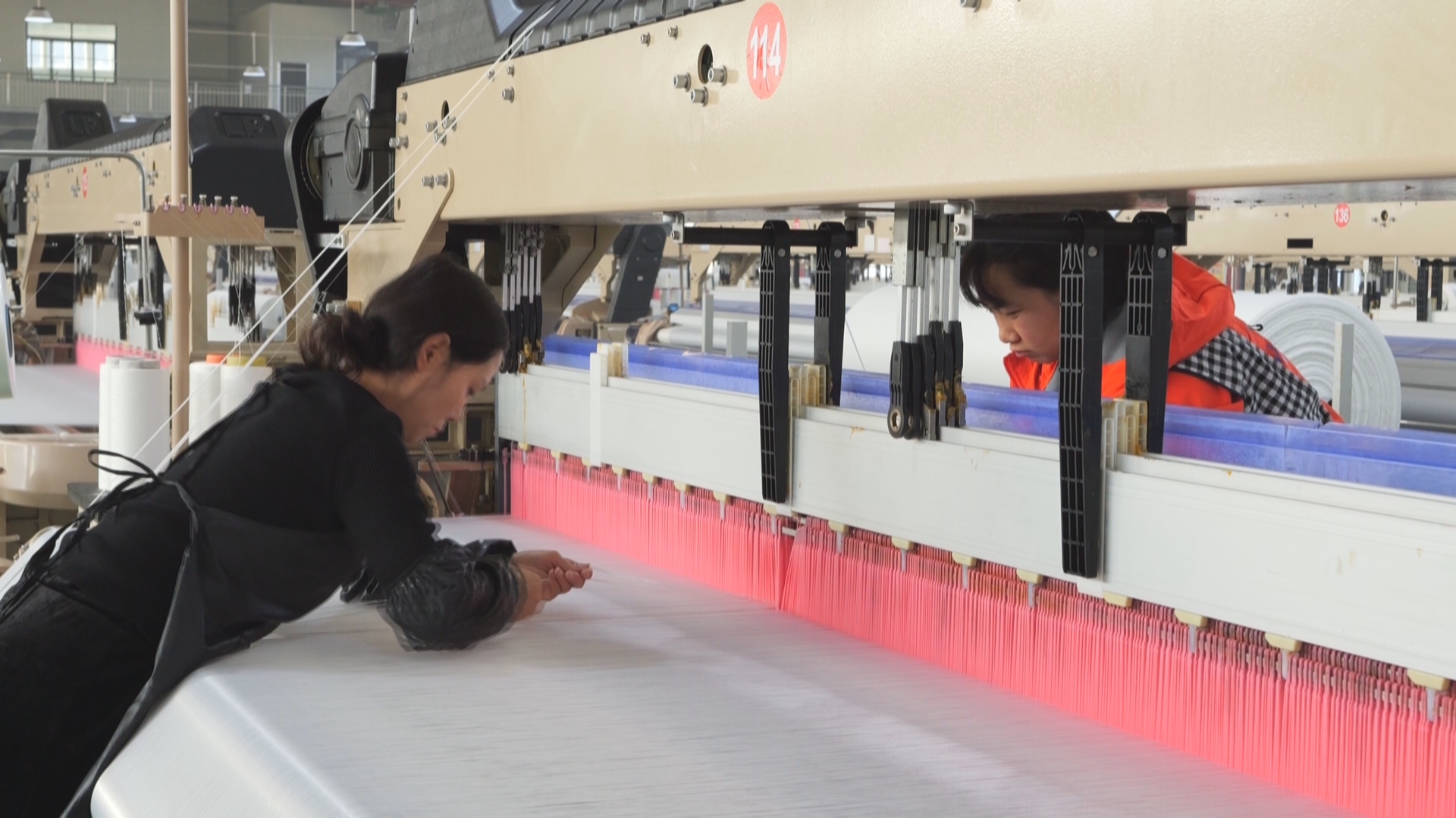 贵州新闻联播丨【高质量发展调研行】不止于产能“搬家” 贵州纺织产业聚链成势