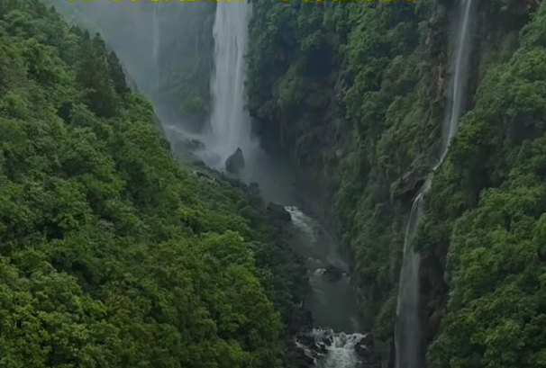踏春季丨贵州瀑布，不光可以赏美景，还可以顺便做一个保湿喷雾