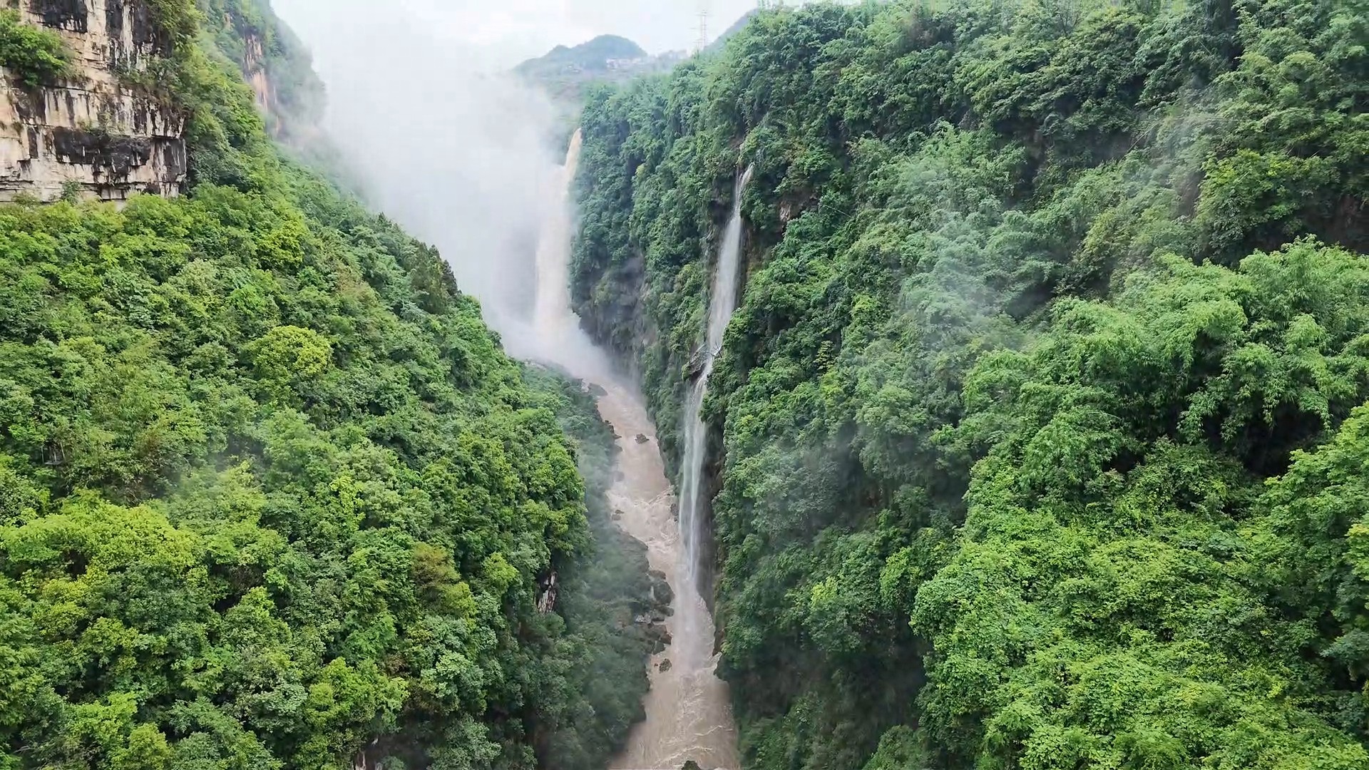 贵州兴义：马岭河峡谷进入最佳观赏期