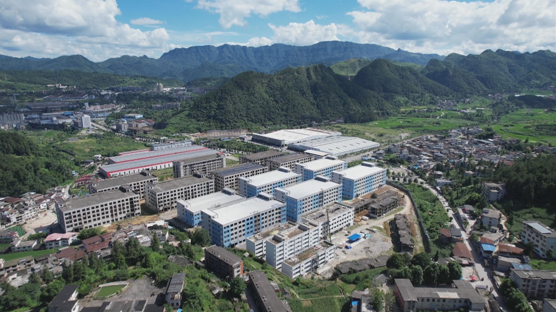 贵州新闻联播丨【高质量发展调研行】一季度增速全省第一 黔南工业“跑”出加速度