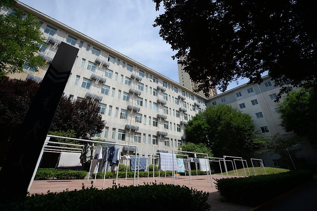@在城镇打拼的你 这份文件事关住房、就医、子女入学