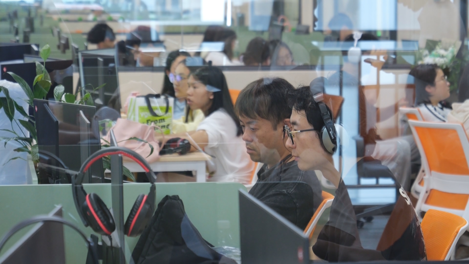 贵州新闻联播丨【强县富民调研行】贵阳云岩人工智能数据工厂的“新”引力